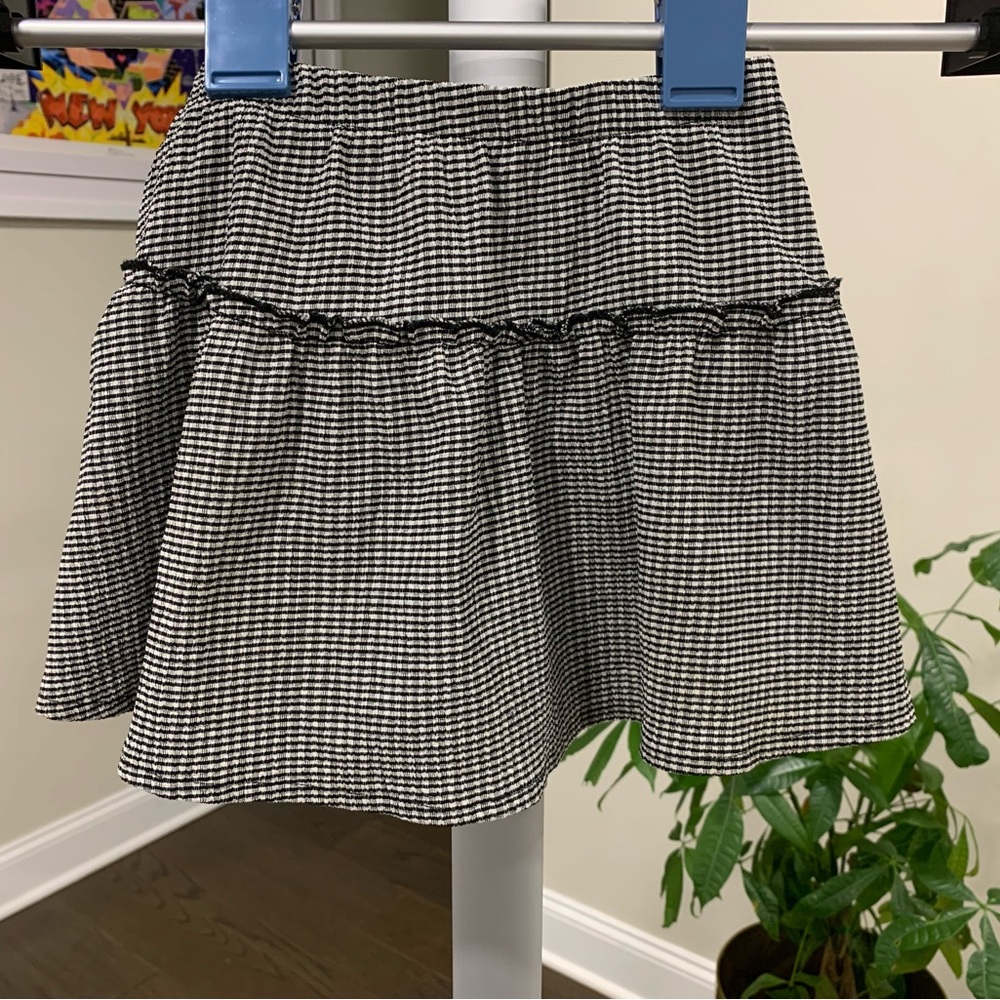 Zara Girls, black check skirt, Sz 6